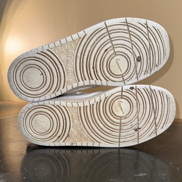 Nike Court Borough Mid 2 White Aura Grey CD7782-109 Big Kids Size 4.5Y - Picture 5 of 5